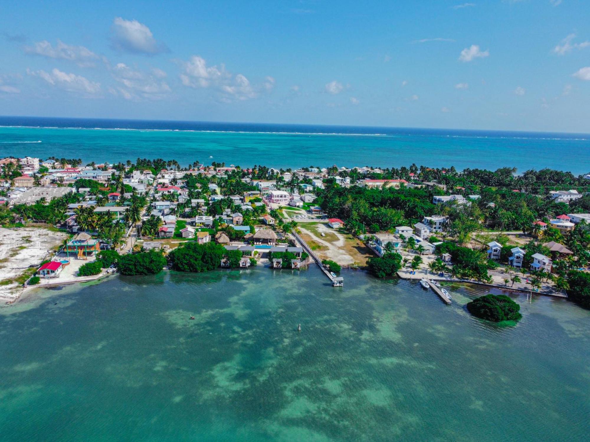 Hidden Treasure Vacation Home Blue Bay Cottage Caye Caulker Esterno foto